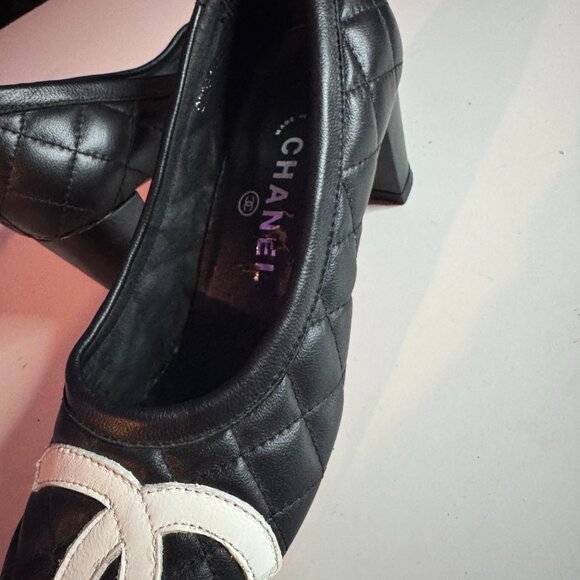 Classic Chanel Quilted Shoes, Mid-Heel - Picture 10 of 12